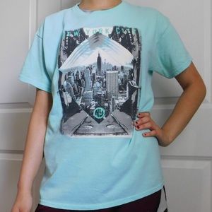 Light blue New York City graphic t-shirt